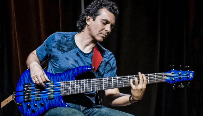 アダム・ニッティ(Adam Nitti)