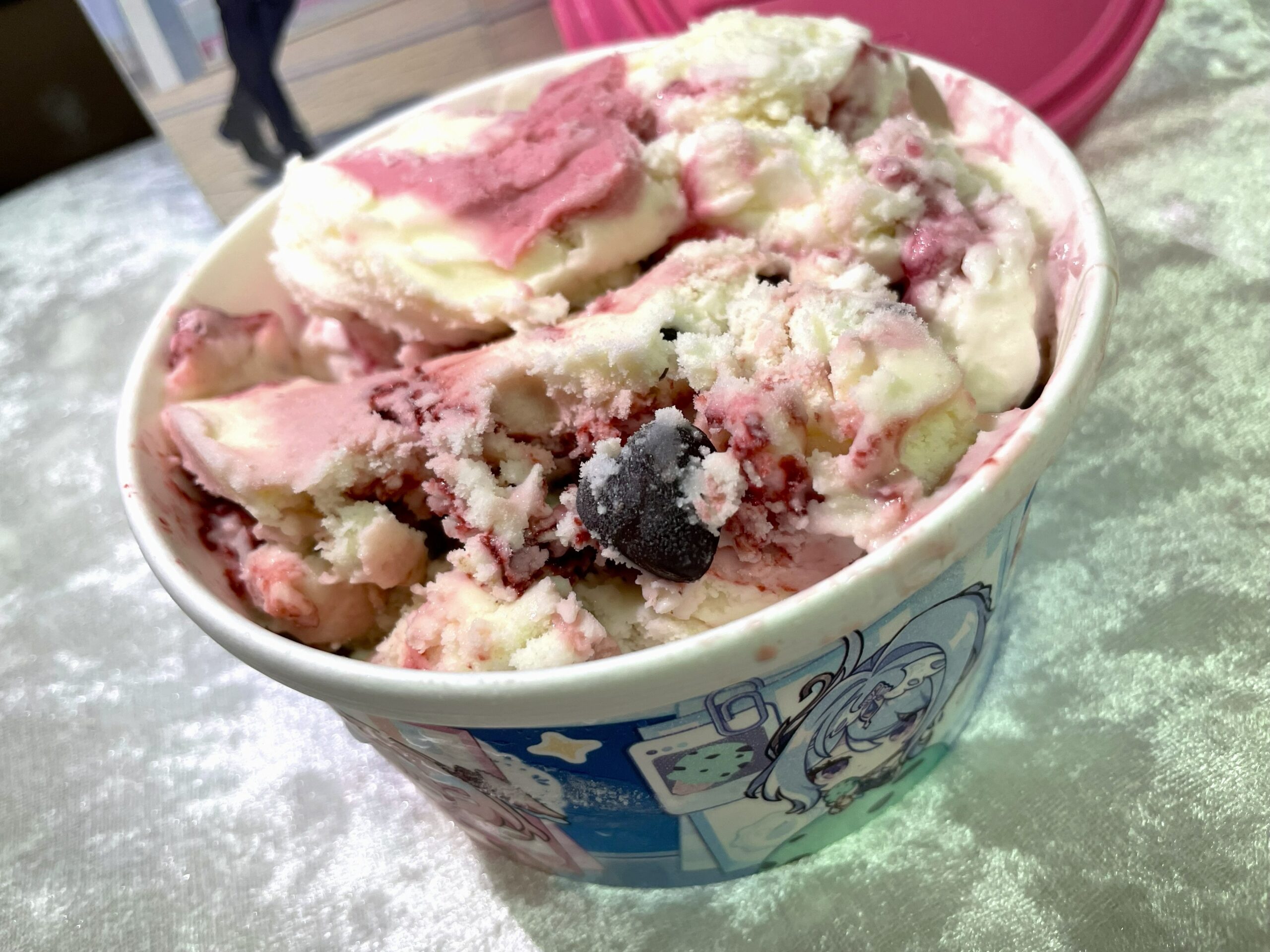 実際に原神×サーティワンのコラボアイスクリームを撮影した写真